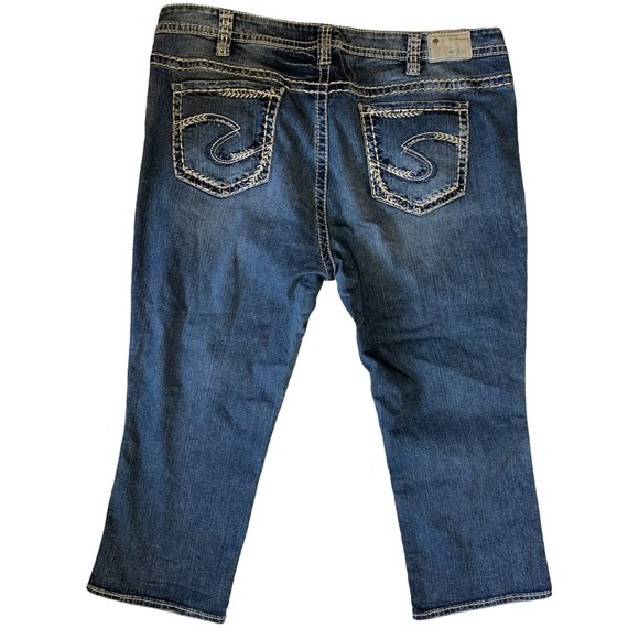 Silver Jeans Suki Mid Capri Womens Jeans Tag 22 Blue W42xL24 Stretch Denim - Picture 9 of 12